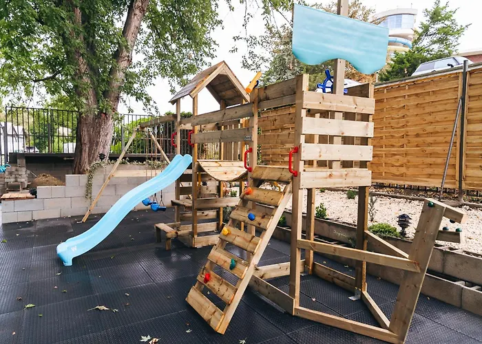 Tisza Gyoengye Apartmanok