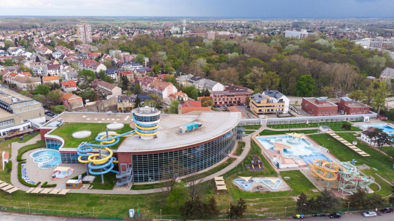 Tisza Gyoengye Apartment *
