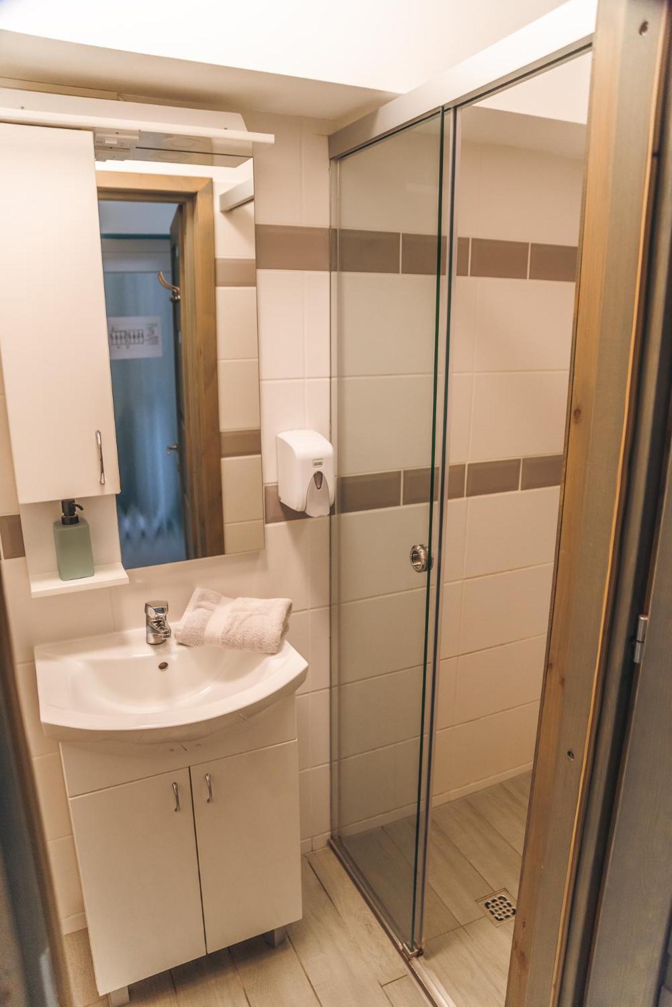 Tisza Gyoengye Apartamento *